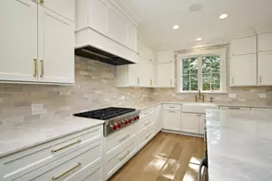 517 Cumnor Rd, Kenilworth, IL 60043 - Photo 5