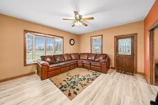 2513 Woods St, West Brooklyn, IL 61378 - Photo 7