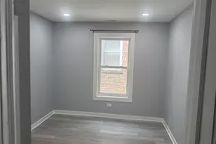 1217 E 53rd St, Chicago, IL 60615 - Photo 5