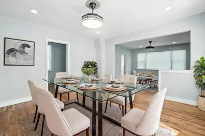 307 E 136th Place, Chicago, IL 60827 - Photo 11