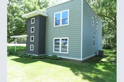 277 Church Street, Crystal Lake, IL 60014 - Photo 3