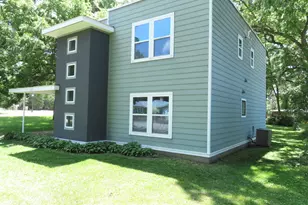 277 Church St, Crystal Lake, IL 60014 - Photo 3