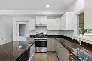 277 Church St, Crystal Lake, IL 60014 - Photo 7