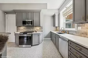 31W141 Army Trail Rd, Wayne, IL 60184 - Photo 25