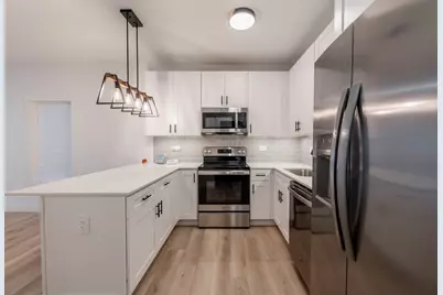 643 N Lawndale Avenue, Chicago, IL 60624 - Photo 7