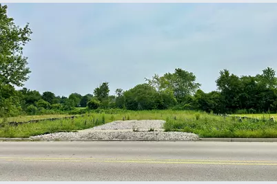 963 Belle Plaine Avenue, Gurnee, IL 60031 - Photo 1