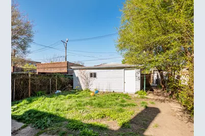 7940 S Crandon Avenue, Chicago, IL 60617 - Photo 19