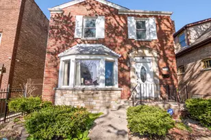 7940 S Crandon Ave, Chicago, IL 60617 - Photo 3