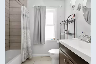 7940 S Crandon Avenue, Chicago, IL 60617 - Photo 13