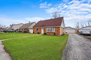 10937 Moody Ave, Chicago Ridge, IL 60415 - Photo 3