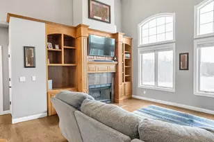 6957 E Wildwood Rd, Stillman Valley, IL 61084 - Photo 9