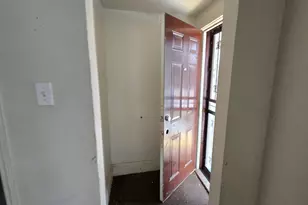 10616 S Lafayette Ave, Chicago, IL 60628 - Photo 3