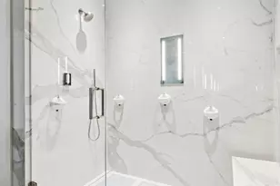 14 W Superior St, Chicago, IL 60654 - Photo 13