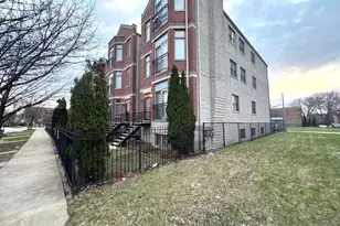 4242 S Vincennes Ave, Chicago, IL 60653 - Photo 3