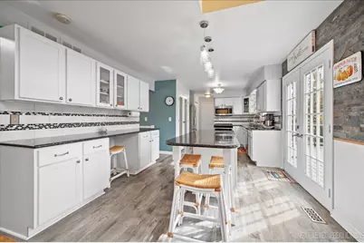 [Address not provided], North Aurora, IL 60542 - Photo 9