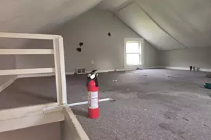 708 W Jefferson Street W, Bloomington, IL 61701 - Photo 17