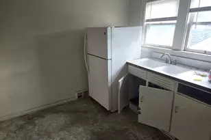 708 W Jefferson Street W, Bloomington, IL 61701 - Photo 7