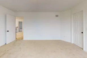 2162 Henning Ln, Yorkville, IL 60560 - Photo 9