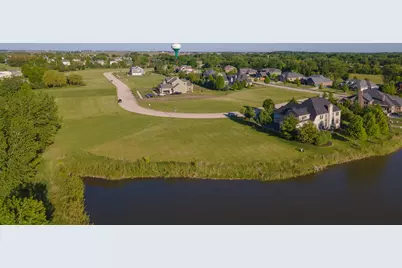 218 Whittemore Drive, Sycamore, IL 60178 - Photo 9