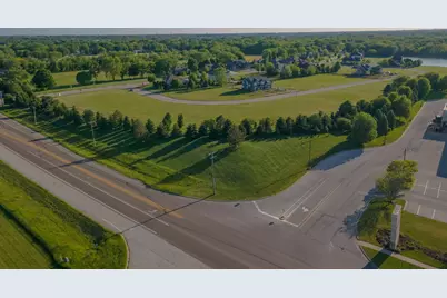 223 Merry Oaks Drive, Sycamore, IL 60178 - Photo 5