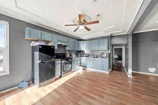 5706 S Sawyer Ave, Chicago, IL 60629 - Photo 21