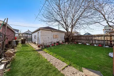 5706 S Sawyer Avenue, Chicago, IL 60629 - Photo 29