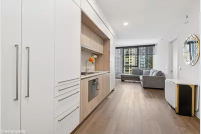 211 N Harbor Drive #1307, Chicago, IL 60601 - Photo 3
