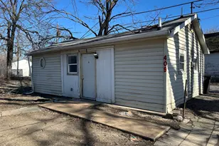 409 Chandler St, Danville, IL 61832 - Photo 13