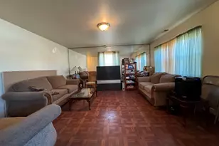 1946 Beacon Ct, Chicago Heights, IL 60411 - Photo 3