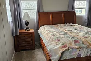 241 Little Peninsula Rd, Elgin, IL 60123 - Photo 15