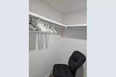 241 Little Peninsula Road, Elgin, IL 60123 - Photo 17