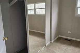 241 Little Peninsula Rd, Elgin, IL 60123 - Photo 19