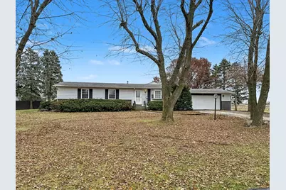 107 S Clinton Street, Ashkum, IL 60911 - Photo 1