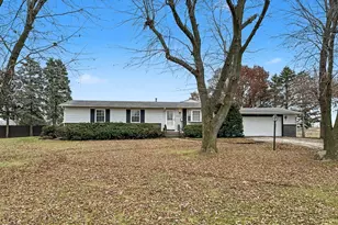 107 S Clinton St, Ashkum, IL 60911 - Photo 23