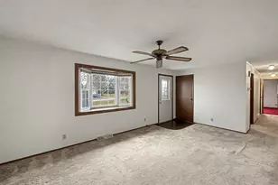 107 S Clinton St, Ashkum, IL 60911 - Photo 13