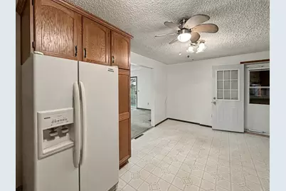 107 S Clinton Street, Ashkum, IL 60911 - Photo 7