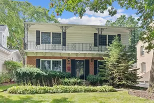 1492 Asbury Ave, Winnetka, IL 60093 - Photo 1