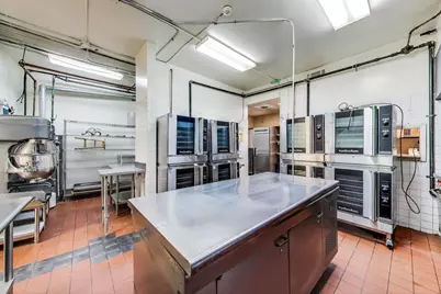 2649 W Peterson Avenue, Chicago, IL 60659 - Photo 17