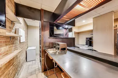 2649 W Peterson Avenue, Chicago, IL 60659 - Photo 9