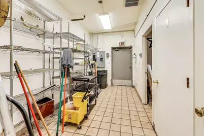 2649 W Peterson Avenue, Chicago, IL 60659 - Photo 21