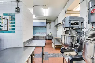 2649 W Peterson Avenue, Chicago, IL 60659 - Photo 15