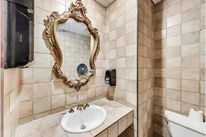 2649 W Peterson Avenue, Chicago, IL 60659 - Photo 23