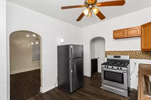 7526 S Merrill Ave, Chicago, IL 60649 - Photo 5