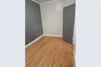 7923 S Ingleside Avenue, Chicago, IL 60619 - Photo 3