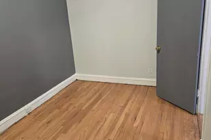 7923 S Ingleside Ave, Chicago, IL 60619 - Photo 3