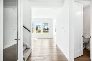 5017 Finlen Ln, Bloomington, IL 61705 - Photo 9