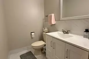 6520 W Gunnison St, Harwood Heights, IL 60706 - Photo 5