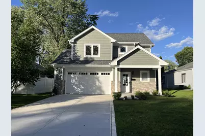 416 S 12th Avenue, Saint Charles, IL 60174 - Photo 1