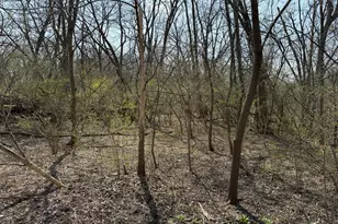 123 W Benton St, Oswego, IL 60543 - Photo 7