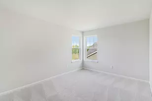 335 N Aspen Dr, Cortland, IL 60112 - Photo 33